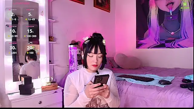 miaa-lee online show from 02/07/26, 03:36