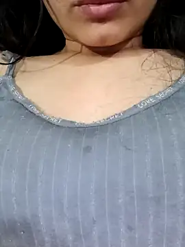 Snapshot of CuteSarikaLIVE chatting on 03/01/25, 04:04 CuteSarikaLIVE online show from 03/01/25, 04:04