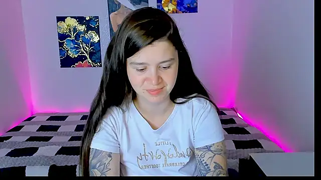 Snapshot of AmellyMilly chatting on 09/23/25, 12:06 AmellyMilly online show from 09/23/25, 12:06