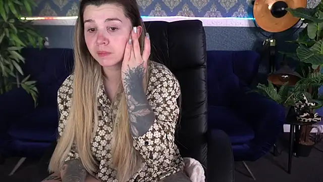 Snapshot of AmellyMilly chatting on 12/05/25, 07:55 AmellyMilly online show from 12/05/25, 07:55