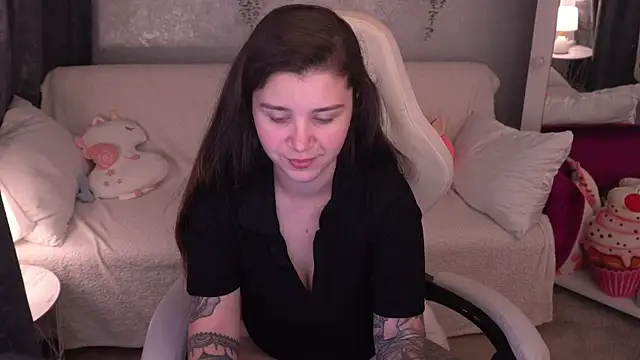 Snapshot of AmellyMilly chatting on 10/09/25, 12:38 AmellyMilly online show from 10/09/25, 12:38