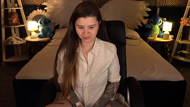 Snapshot of AmellyMilly chatting on 11/09/25, 01:04 AmellyMilly online show from 11/09/25, 01:04