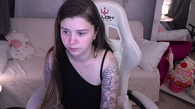 Snapshot of AmellyMilly chatting on 10/05/25, 12:51 AmellyMilly online show from 10/05/25, 12:51