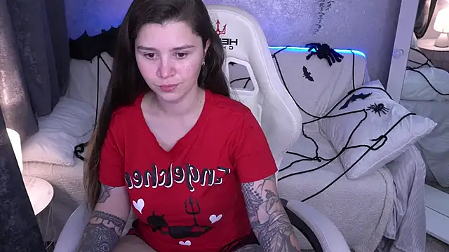 Snapshot of AmellyMilly chatting on 10/29/25, 01:43 AmellyMilly online show from 10/29/25, 01:43