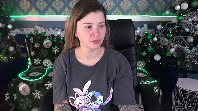 Snapshot of AmellyMilly chatting on 12/18/25, 07:50 AmellyMilly online show from 12/18/25, 07:50