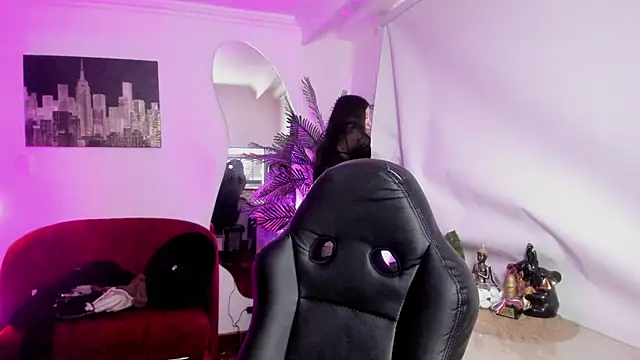 Meghan320 online show from 11/07/25, 11:37