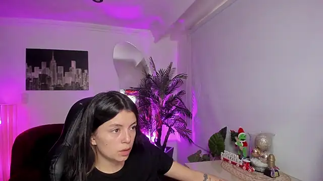 Meghan320 online show from 12/19/25, 11:34