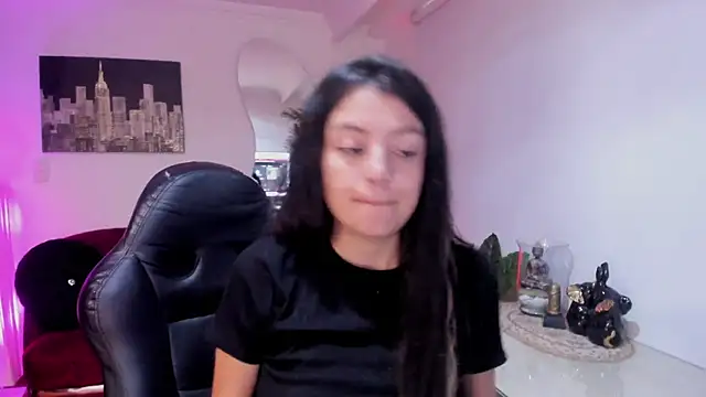 Meghan320 online show from 07/06/26, 11:39