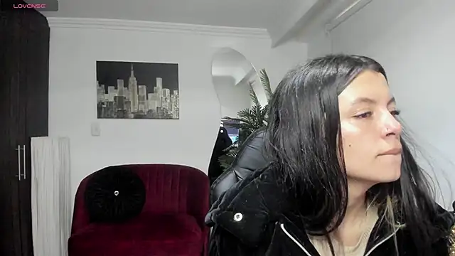 Snapshot of Meghan320 chatting on 10/03/25, 11:34 Meghan320 online show from 10/03/25, 11:34