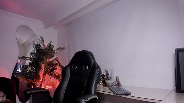 Meghan320 online show from 01/14/26, 11:36