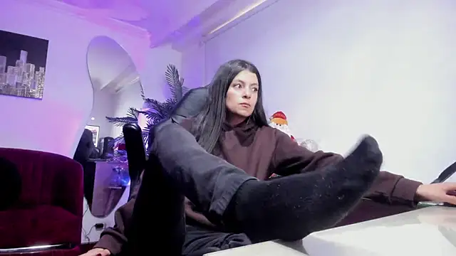 Meghan320 online show from 12/01/25, 11:44