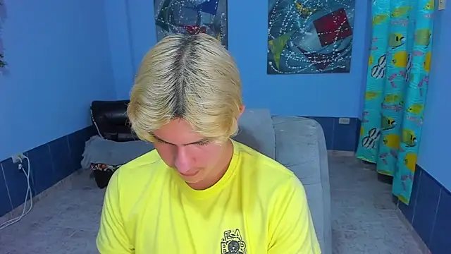 Snapshot of patrik_027 chatting on 11/12/25, 08:07 patrik 027 online show from 11/12/25, 08:07