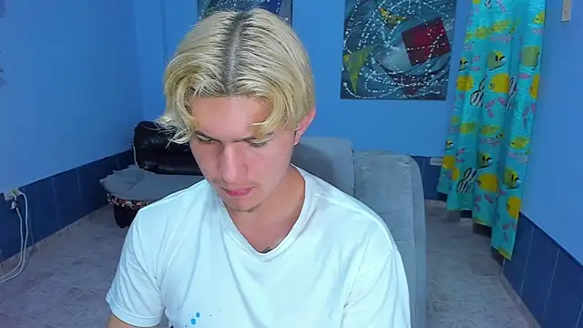 Snapshot of patrik_027 chatting on 10/28/25, 07:46 patrik 027 online show from 10/28/25, 07:46