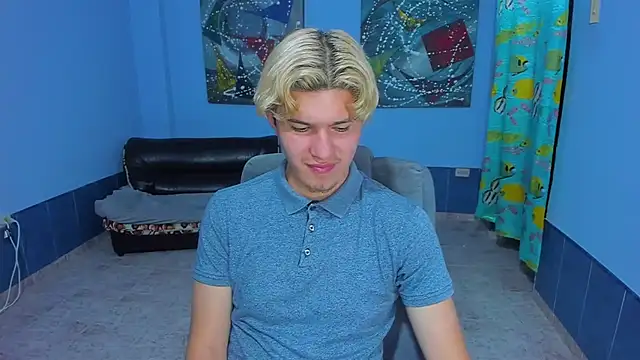 Snapshot of patrik_027 chatting on 11/02/25, 12:48 patrik 027 online show from 11/02/25, 12:48