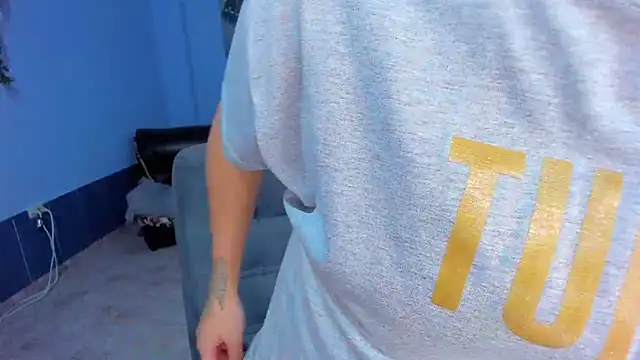 Snapshot of patrik_027 chatting on 11/18/25, 05:49 patrik 027 online show from 11/18/25, 05:49