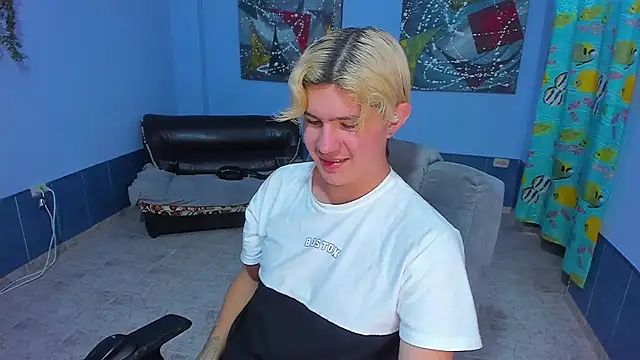 Snapshot of patrik_027 chatting on 11/21/25, 07:13 patrik 027 online show from 11/21/25, 07:13