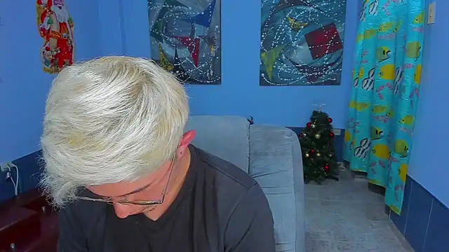 Snapshot of patrik_027 chatting on 12/16/25, 06:50 patrik 027 online show from 12/16/25, 06:50