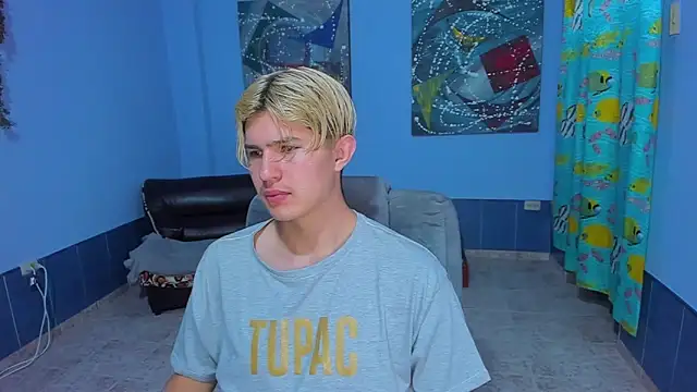 Snapshot of patrik_027 chatting on 11/11/25, 07:58 patrik 027 online show from 11/11/25, 07:58