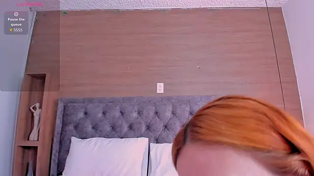 01victoria online show from 03/21/26, 01:04