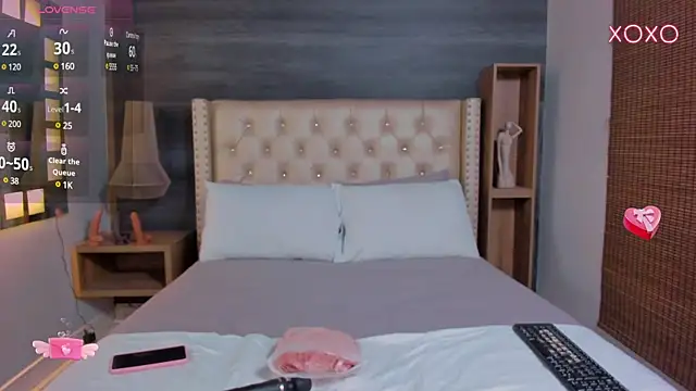 01victoria online show from 02/12/25, 01:06