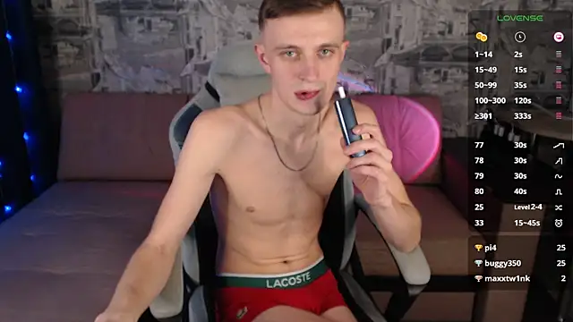 Snapshot of Oliver_Fresh chatting on 01/21/25, 12:18 Oliver Fresh online show from 01/21/25, 12:18