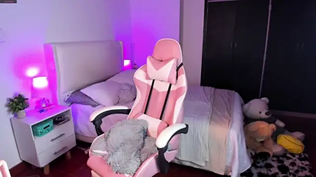 Snapshot of Ainhoads chatting on 02/03/26, 09:03 Ainhoads online show from 02/03/26, 09:03