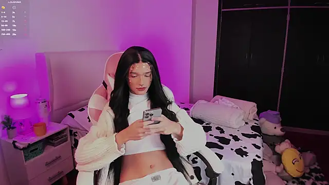 Ainhoads online show from 10/30/25, 04:04