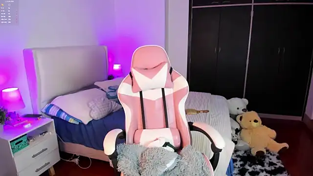 Ainhoads online show from 03/31/26, 08:27