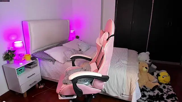 Snapshot of Ainhoads chatting on 01/11/26, 09:38 Ainhoads online show from 01/11/26, 09:38