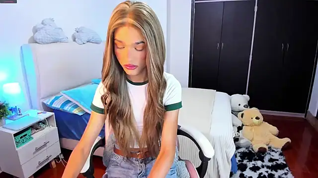 Ainhoads online show from 03/28/26, 07:53