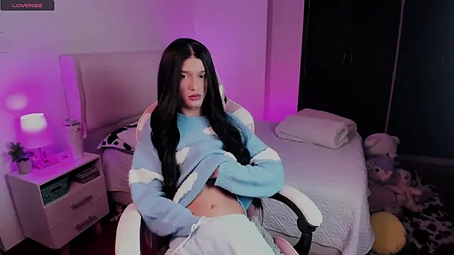 Ainhoads online show from 11/18/25, 08:50