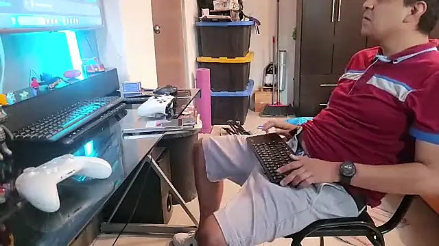 thor000089 online show from 09/28/25, 11:23