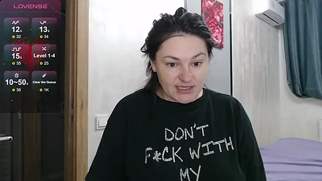 Stacy Davice online show from 10/18/25, 05:15