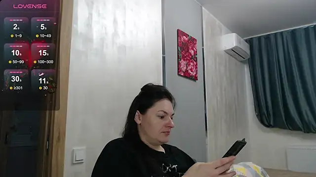 Stacy Davice online show from 10/19/25, 05:21