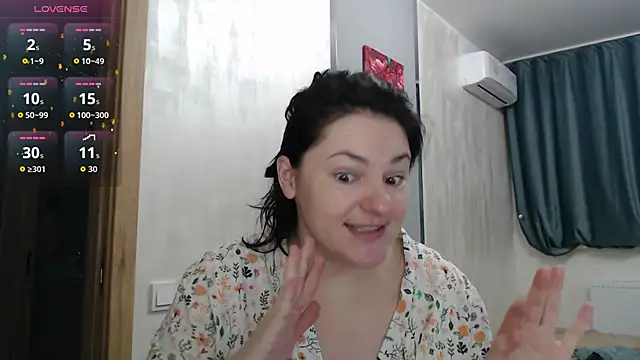 Stacy Davice online show from 11/07/25, 05:28