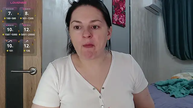 Stacy Davice online show from 12/15/25, 09:37