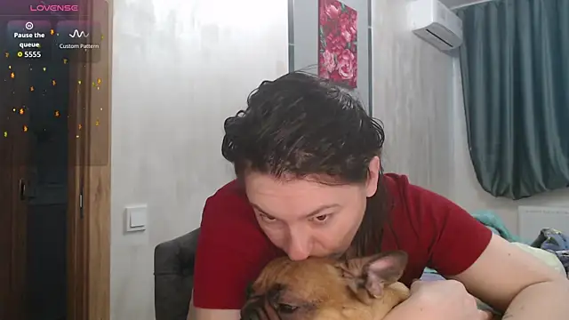 Stacy Davice online show from 12/04/25, 08:24