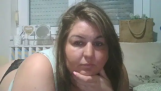 Snapshot of Mileva88 chatting on 09/18/25, 06:11 Mileva88 online show from 09/18/25, 06:11