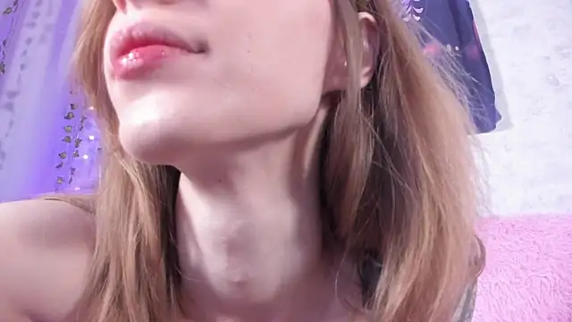LuckySexyDoll online show from 05/24/26, 06:13