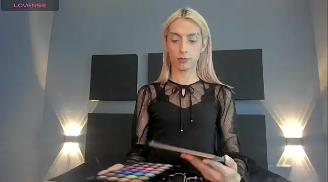 Snapshot of Victoria_Badgal_ chatting on 01/14/25, 08:15 Victoria Badgal online show from 01/14/25, 08:15
