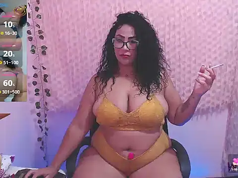 mature beautifull online show from 09/11/25, 10:10