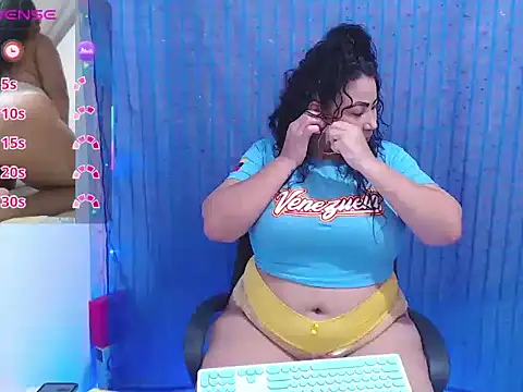 mature beautifull online show from 07/17/26, 03:15