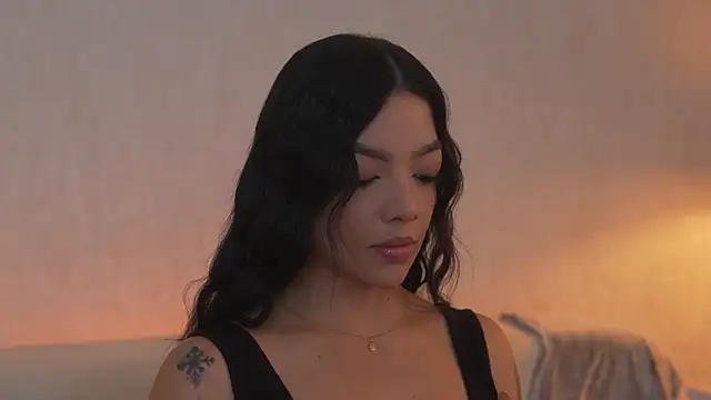 sarah hiill online show from 03/14/26, 07:20