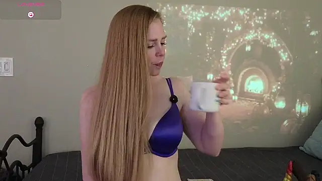 CharlotteDoe online show from 11/06/25, 06:06