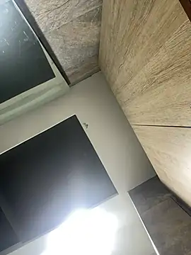 Snapshot of CeliWoods chatting on 02/13/26, 10:37 CeliWoods online show from 02/13/26, 10:37