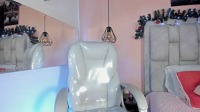 Stefhanyblow online show from 12/17/25, 06:18