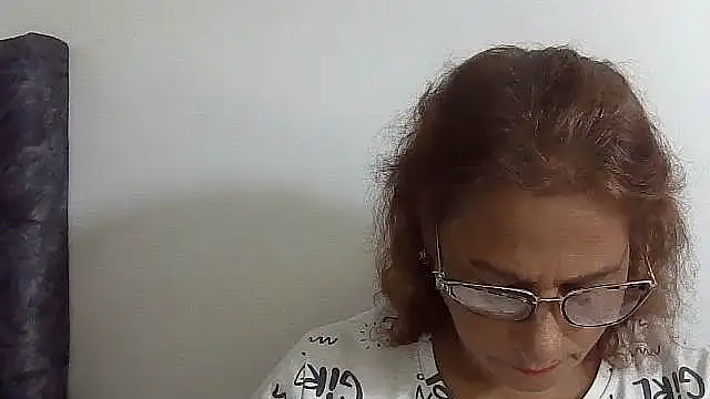 charrysexy1 online show from 11/19/25, 02:39