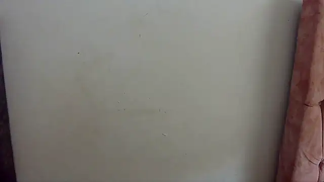 charrysexy1 online show from 12/17/25, 06:57