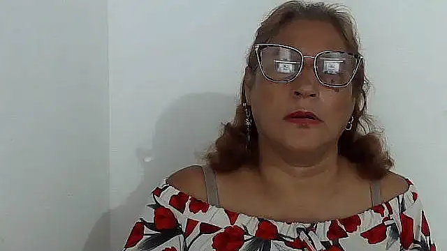 charrysexy1 online show from 10/19/25, 12:41
