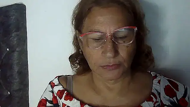 charrysexy1 online show from 01/13/26, 12:31